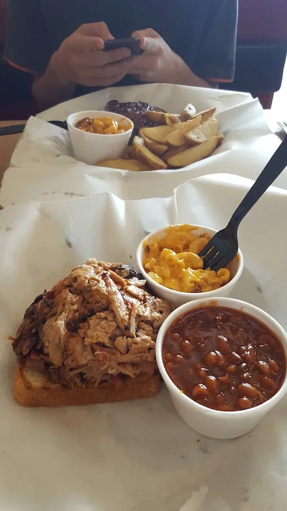 Pulled Pork with Smoked Mac N Cheese and Baked Beans